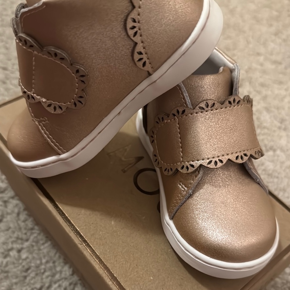 L’Amour Colette Sneaker-Kids Shoes in Metallic pink